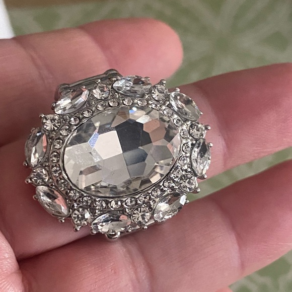 Crystal Halo Oval Cocktail Ring - Clear/Silver - Picture 5 of 5